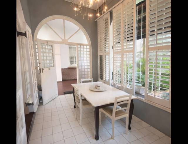 2 BEDROOM APARTMENT TO LET IN ESSENWOOD